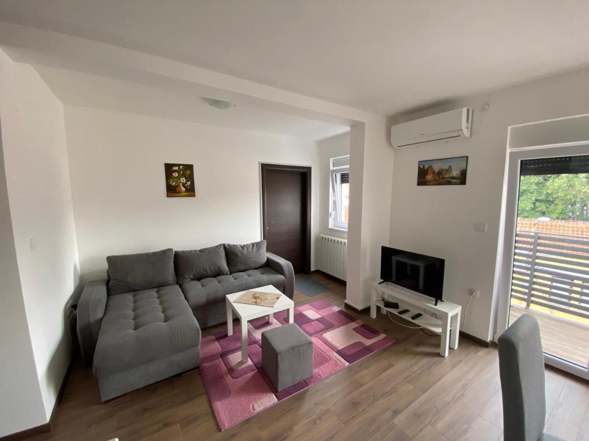 Dom Apartmani Kragujevac Dış mekan fotoğraf